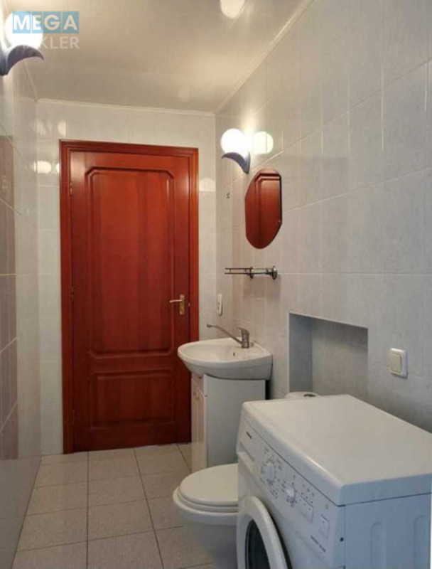 Оренда 3 кімнатної квартири, <a class="location-link" href="/kiev/" title="Недвижимость Київ">Київ</a>, <a class="location-link" href="/kiev/shevchenkovskij/" title="Недвижимость Шевченківський район">Шевченківський р-н</a>, Богдана Хмельницького вул., 32 (изображение 16)