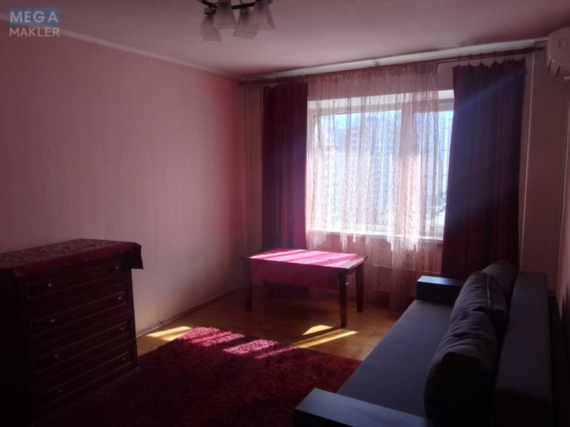 Оренда 2 кімнатної квартири, <a class="location-link" href="/kiev/" title="Недвижимость Київ">Київ</a>, <a class="location-link" href="/kiev/shevchenkovskij/" title="Недвижимость Шевченківський район">Шевченківський р-н</a>, Вячеслава Чорновола вул., 10 (изображение 2)