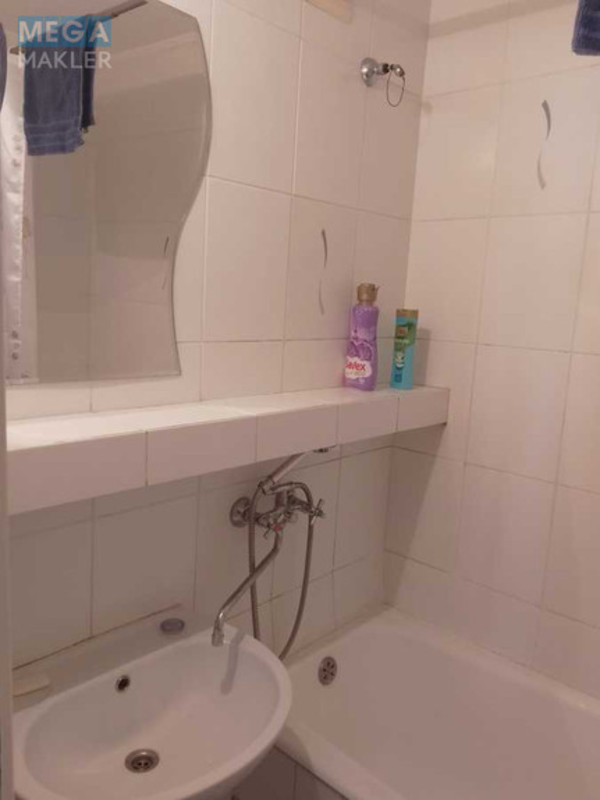 Оренда 2 кімнатної квартири, <a class="location-link" href="/kiev/" title="Недвижимость Київ">Київ</a>, <a class="location-link" href="/kiev/shevchenkovskij/" title="Недвижимость Шевченківський район">Шевченківський р-н</a>, Вячеслава Чорновола вул., 10 (изображение 8)