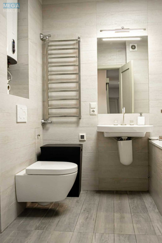 Продаж 3 кімнатної квартири (83/42/6), 12 пов. 24 пов. будинку, <a class="location-link" href="/kiev/" title="Недвижимость Київ">Київ</a>, <a class="location-link" href="/kiev/shevchenkovskij/" title="Недвижимость Шевченківський район">Шевченківський р-н</a>, Полтавская ул., 10 (изображение 11)
