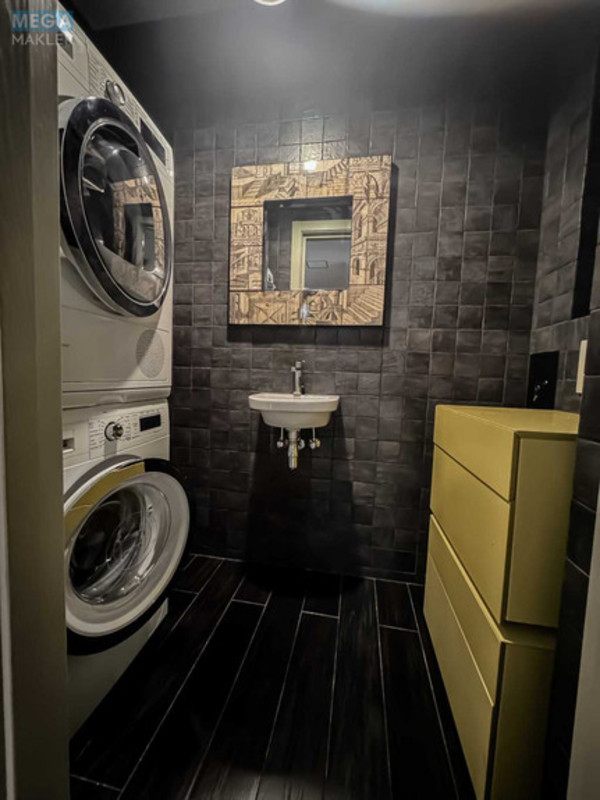 Продаж 3 кімнатної квартири (83/42/6), 12 пов. 24 пов. будинку, <a class="location-link" href="/kiev/" title="Недвижимость Київ">Київ</a>, <a class="location-link" href="/kiev/shevchenkovskij/" title="Недвижимость Шевченківський район">Шевченківський р-н</a>, Полтавская ул., 10 (изображение 14)