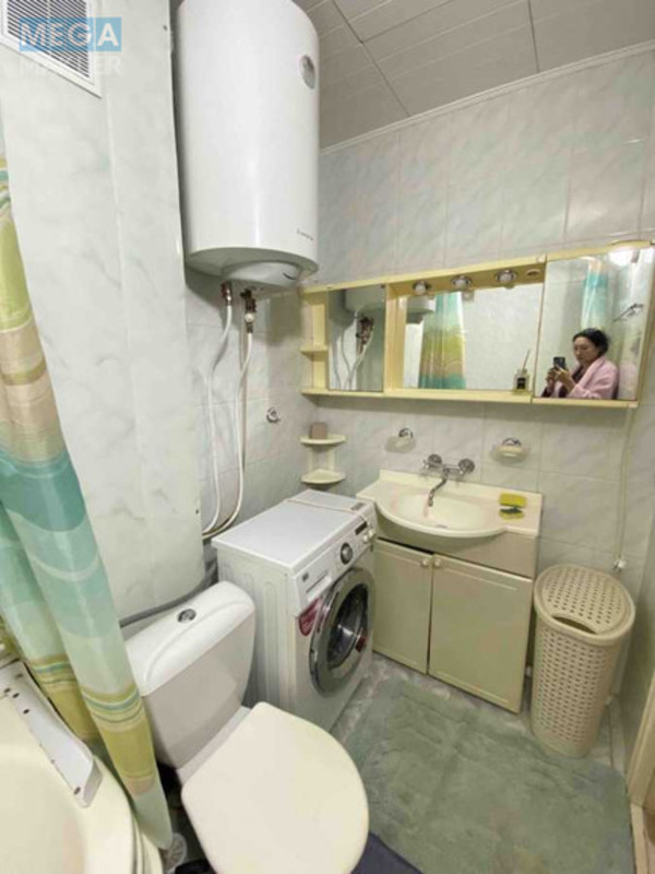 Оренда 3 кімнатної квартири, <a class="location-link" href="/kiev/" title="Недвижимость Київ">Київ</a>, <a class="location-link" href="/kiev/svyatoshinskij/" title="Недвижимость Святошинський район">Святошинський р-н</a>, Гната Юры ул., 2/12 (изображение 8)