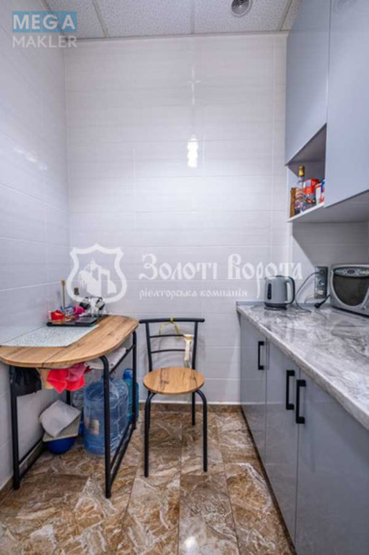 Продаж комерційної нерухомості, 52 кв.м, под офис, <a class="location-link" href="/kiev/" title="Недвижимость Київ">Київ</a>, <a class="location-link" href="/kiev/solomenskij/" title="Недвижимость Солом'янський район">Солом'янський р-н</a>, Повітрофлотський просп., 16 (изображение 16)