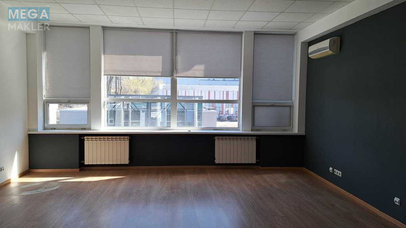 Оренда комерційної нерухомості, 66 кв.м, под офис, <a class="location-link" href="/kiev/" title="Недвижимость Київ">Київ</a>, <a class="location-link" href="/kiev/dneprovskij/" title="Недвижимость Дніпровський район">Дніпровський р-н</a>, Евгения Сверстюка ул., 11б (изображение 3)