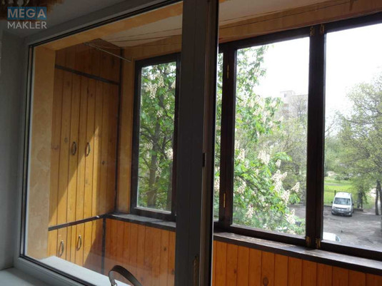 Продаж 3 кімнатної квартири (57/40/6), 2 пов. 5 пов. будинку, <a class="location-link" href="/kiev/" title="Недвижимость Київ">Київ</a>, <a class="location-link" href="/kiev/darnickij/" title="Недвижимость Дарницький район">Дарницький р-н</a>, Привокзальна вул., 12 (изображение 7)