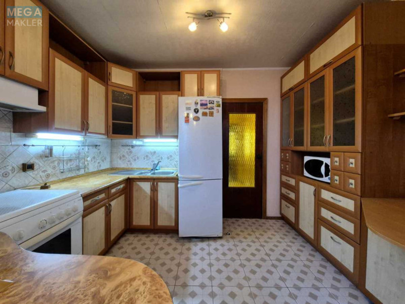 Продаж 3 кімнатної квартири (78/41/8), 3 пов. 15 пов. будинку, <a class="location-link" href="/kiev/" title="Недвижимость Київ">Київ</a>, <a class="location-link" href="/kiev/darnickij/" title="Недвижимость Дарницький район">Дарницький р-н</a>, Ревуцького вул., 7 (изображение 4)
