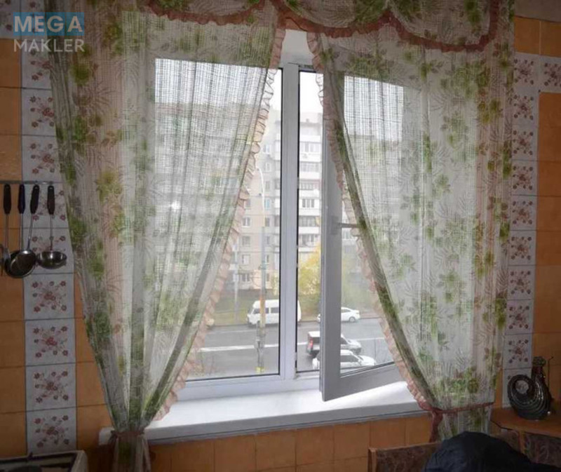 Продаж 3 кімнатної квартири (70,5/40/7,2), 4 пов. 9 пов. будинку, <a class="location-link" href="/kiev/" title="Недвижимость Київ">Київ</a>, <a class="location-link" href="/kiev/obolonskij/" title="Недвижимость Оболонський район">Оболонський р-н</a>, Героїв Дніпра вул., 62 (изображение 5)