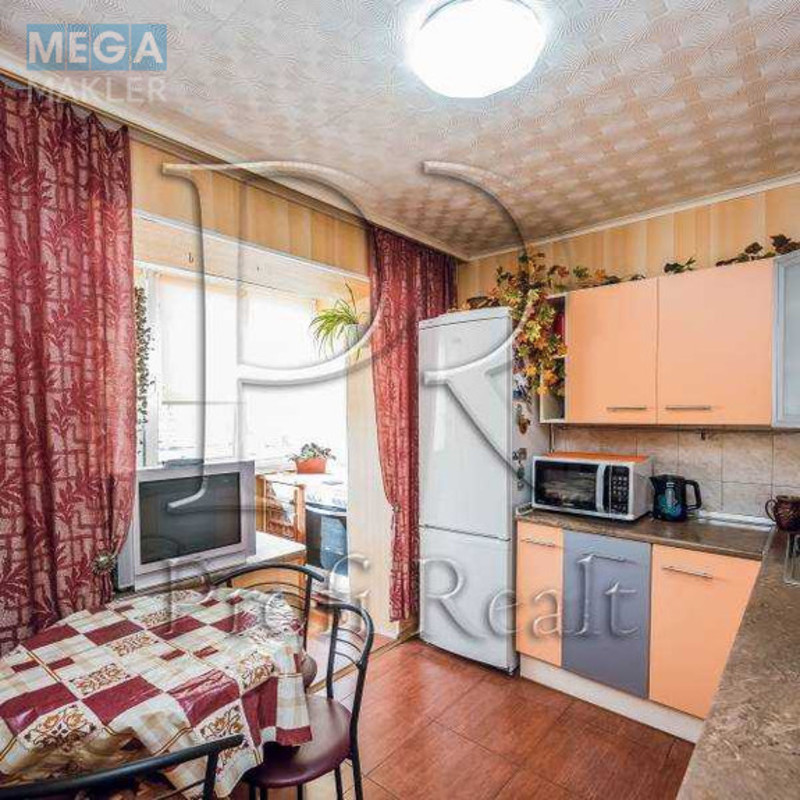 Продаж 2 кімнатної квартири (60/29/8), 11 пов. 12 пов. будинку, <a class="location-link" href="/kiev/" title="Недвижимость Київ">Київ</a>, <a class="location-link" href="/kiev/solomenskij/" title="Недвижимость Солом'янський район">Солом'янський р-н</a>, Гетьмана Вадима вулиця, 46А (изображение 3)