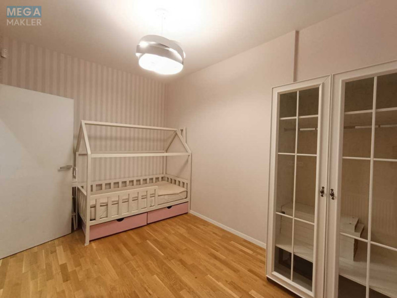 Продаж дома, 2 поверху, 112 кв.м, 3 кімнати, ділянка 1,60 сотка, <a class="location-link" href="/kiev/" title="Недвижимость Київ">Київ</a>, <a class="location-link" href="/kiev/solomenskij/" title="Недвижимость Солом'янський район">Солом'янський р-н</a>, Павла Потоцького вул. (изображение 11)