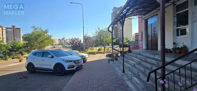Продаж 1 кімнатної квартири (40/17/9), 21 пов. 25 пов. будинку, <a class="location-link" href="/kiev/" title="Недвижимость Київ">Київ</a>, <a class="location-link" href="/kiev/desnyanskij/" title="Недвижимость Деснянський район">Деснянський р-н</a>, Милославская ул., 2 (изображение 18)