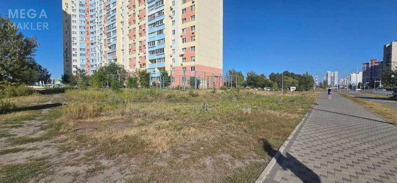 Продаж 1 кімнатної квартири (40/17/9), 21 пов. 25 пов. будинку, <a class="location-link" href="/kiev/" title="Недвижимость Київ">Київ</a>, <a class="location-link" href="/kiev/desnyanskij/" title="Недвижимость Деснянський район">Деснянський р-н</a>, Милославская ул., 2 (изображение 21)