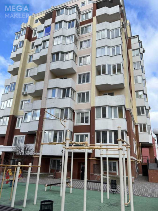 Продаж 3 кімнатної квартири (125/65/25), 9 пов. 9 пов. будинку, <a class="location-link" href="/gostomel/" title="Недвижимость Гостомель">Гостомель</a>, Вереснева, 22 (изображение 8)