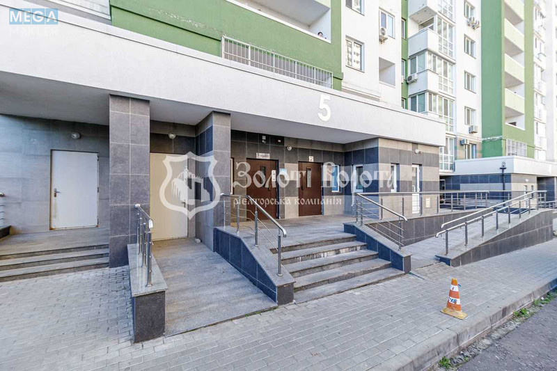 Продаж 3 кімнатної квартири (108/45/25), 16 пов. 17 пов. будинку, <a class="location-link" href="/kiev/" title="Недвижимость Київ">Київ</a>, <a class="location-link" href="/kiev/svyatoshinskij/" title="Недвижимость Святошинський район">Святошинський р-н</a>, Академіка Вернадського бульв., 24 (изображение 22)
