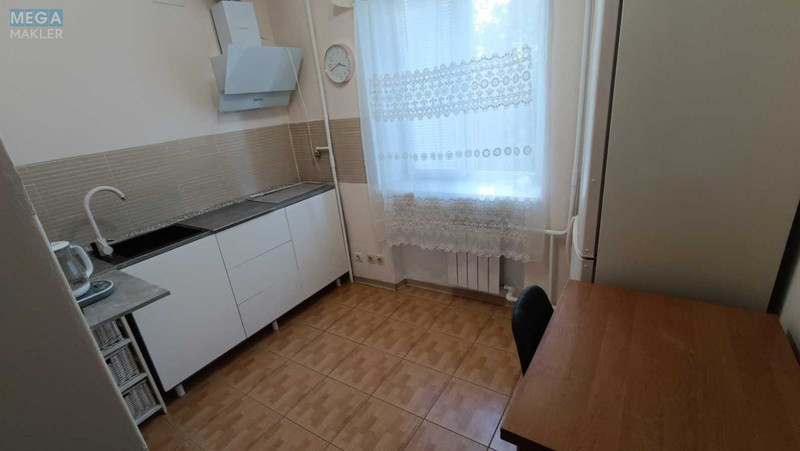 Оренда 2 кімнатної квартири, <a class="location-link" href="/kiev/" title="Недвижимость Київ">Київ</a>, <a class="location-link" href="/kiev/pecherskij/" title="Недвижимость Печерський район">Печерський р-н</a>, Євгена Коновальця вул., 15 (изображение 5)