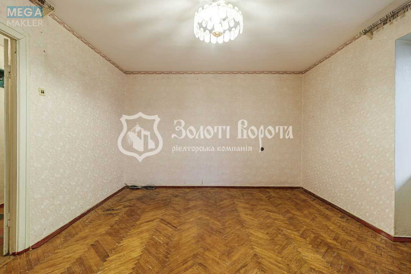 Продаж 1 кімнатної квартири (40/17/5), 2 пов. 9 пов. будинку, <a class="location-link" href="/kiev/" title="Недвижимость Київ">Київ</a>, <a class="location-link" href="/kiev/pecherskij/" title="Недвижимость Печерський район">Печерський р-н</a>, Суворова вул., 18/20 (изображение 2)