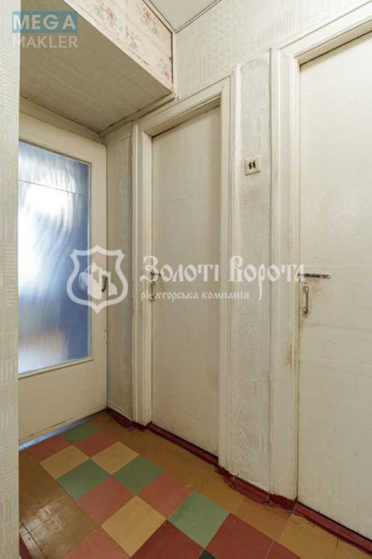 Продаж 1 кімнатної квартири (40/17/5), 2 пов. 9 пов. будинку, <a class="location-link" href="/kiev/" title="Недвижимость Київ">Київ</a>, <a class="location-link" href="/kiev/pecherskij/" title="Недвижимость Печерський район">Печерський р-н</a>, Суворова вул., 18/20 (изображение 11)