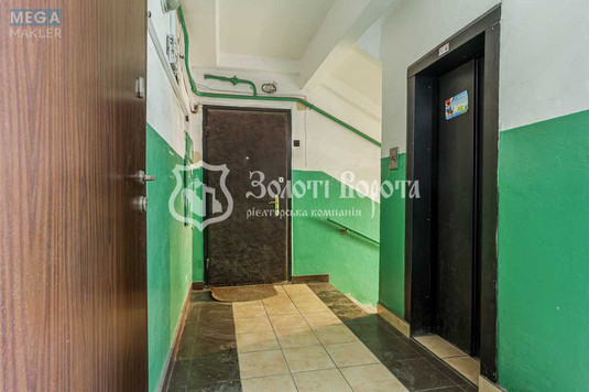 Продаж 1 кімнатної квартири (40/17/5), 2 пов. 9 пов. будинку, <a class="location-link" href="/kiev/" title="Недвижимость Київ">Київ</a>, <a class="location-link" href="/kiev/pecherskij/" title="Недвижимость Печерський район">Печерський р-н</a>, Суворова вул., 18/20 (изображение 14)