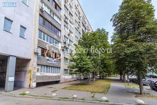 Продаж 1 кімнатної квартири (40/17/5), 2 пов. 9 пов. будинку, <a class="location-link" href="/kiev/" title="Недвижимость Київ">Київ</a>, <a class="location-link" href="/kiev/pecherskij/" title="Недвижимость Печерський район">Печерський р-н</a>, Суворова вул., 18/20 (изображение 21)