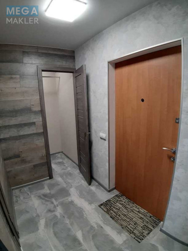 Оренда 1 кімнатної квартири, <a class="location-link" href="/kiev/" title="Недвижимость Київ">Київ</a>, <a class="location-link" href="/kiev/obolonskij/" title="Недвижимость Оболонський район">Оболонський р-н</a>, Оболонская пл., 1 (изображение 19)