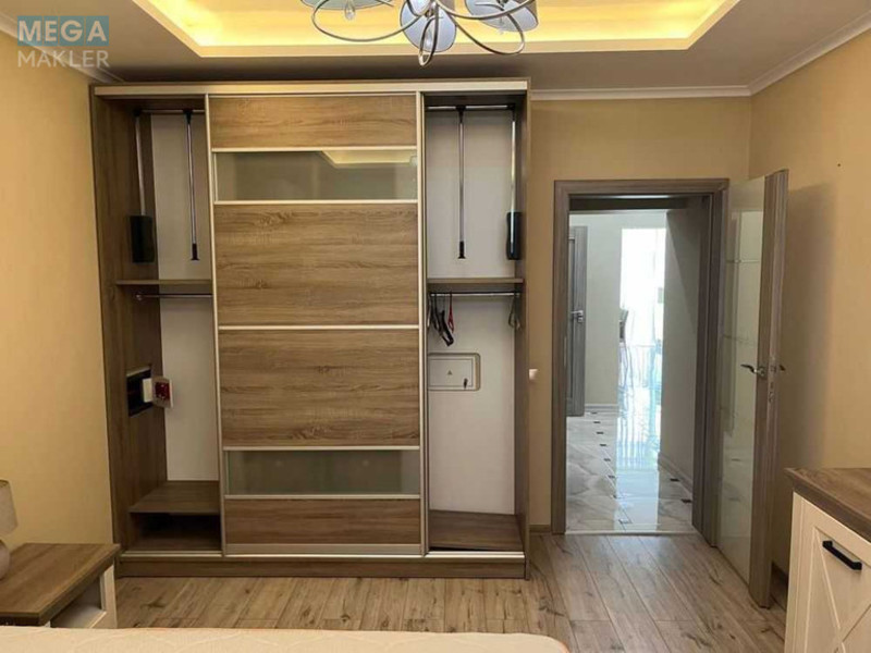Продаж 3 кімнатної квартири (94/?/12), 4 пов. 5 пов. будинку, <a class="location-link" href="/uzhgorod/" title="Недвижимость Ужгород">Ужгород</a>, Вул.Володимирська (изображение 3)