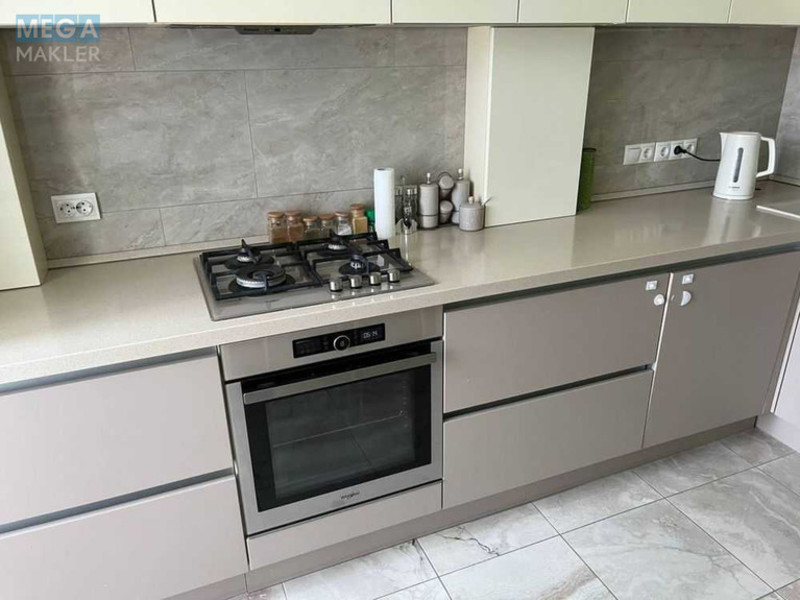 Продаж 3 кімнатної квартири (94/?/12), 4 пов. 5 пов. будинку, <a class="location-link" href="/uzhgorod/" title="Недвижимость Ужгород">Ужгород</a>, Вул.Володимирська (изображение 6)