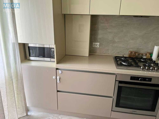 Продаж 3 кімнатної квартири (94/?/12), 4 пов. 5 пов. будинку, <a class="location-link" href="/uzhgorod/" title="Недвижимость Ужгород">Ужгород</a>, Вул.Володимирська (изображение 7)