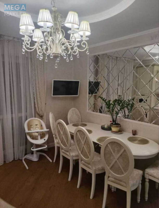 Новобудова, 5 поверхів, <a class="location-link" href="/uzhgorod/" title="Недвижимость Ужгород">Ужгород</a>, вул.Словянська Набережна (изображение 2)