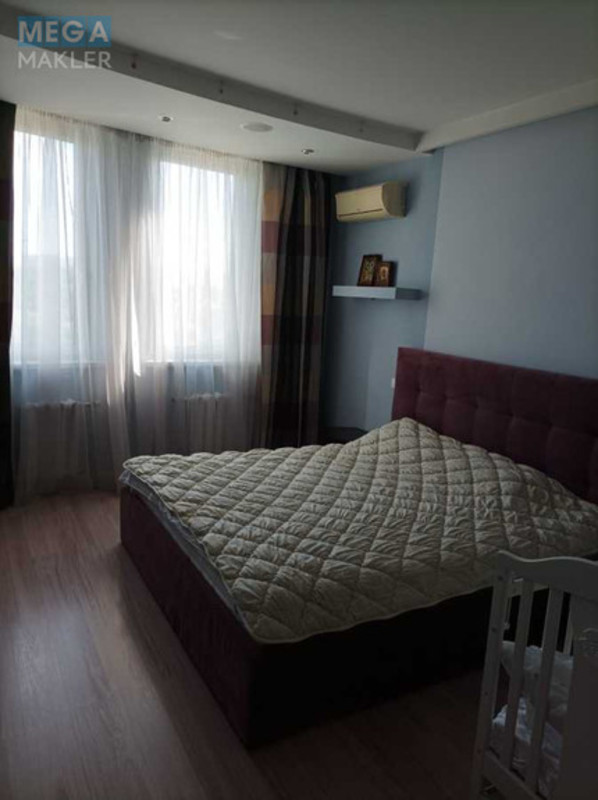 Оренда 3 кімнатної квартири, <a class="location-link" href="/kiev/" title="Недвижимость Київ">Київ</a>, <a class="location-link" href="/kiev/goloseevskij/" title="Недвижимость Голосіївський район">Голосіївський р-н</a>, Лобановского просп., 126г (изображение 9)