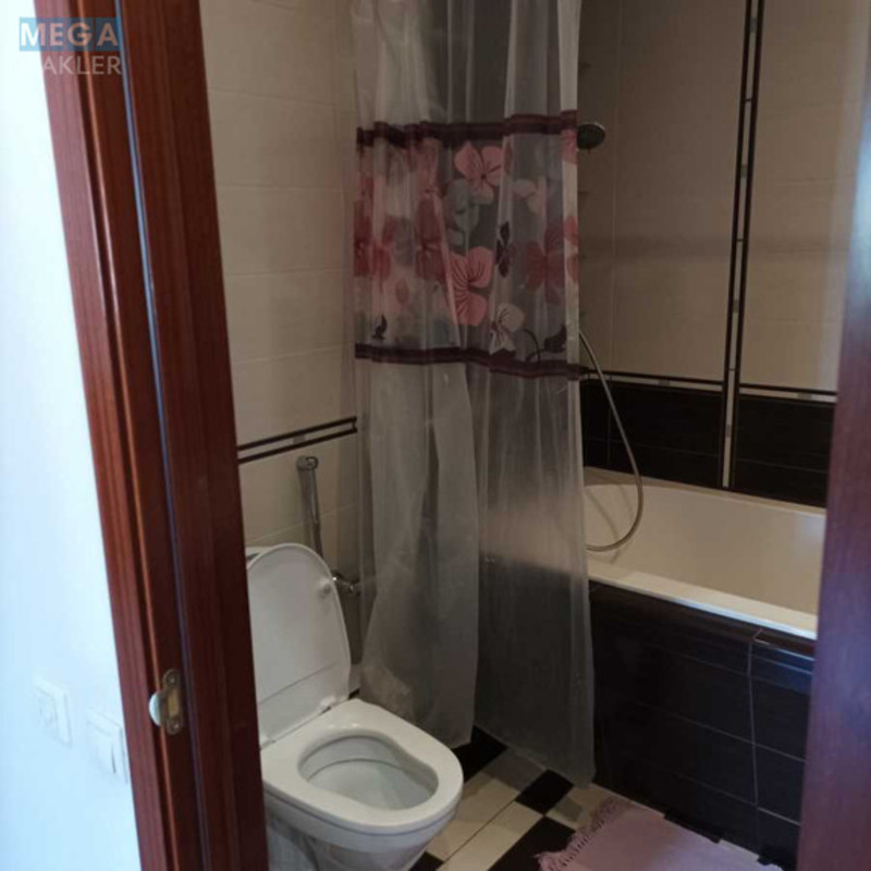 Оренда 3 кімнатної квартири, <a class="location-link" href="/kiev/" title="Недвижимость Київ">Київ</a>, <a class="location-link" href="/kiev/goloseevskij/" title="Недвижимость Голосіївський район">Голосіївський р-н</a>, Лобановского просп., 126г (изображение 14)