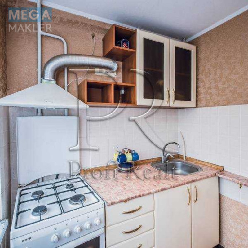 Продаж 1 кімнатної квартири (31/17/5), 4 пов. 9 пов. будинку, <a class="location-link" href="/kiev/" title="Недвижимость Київ">Київ</a>, <a class="location-link" href="/kiev/goloseevskij/" title="Недвижимость Голосіївський район">Голосіївський р-н</a>, Голосіївський проспект, 17 (изображение 12)