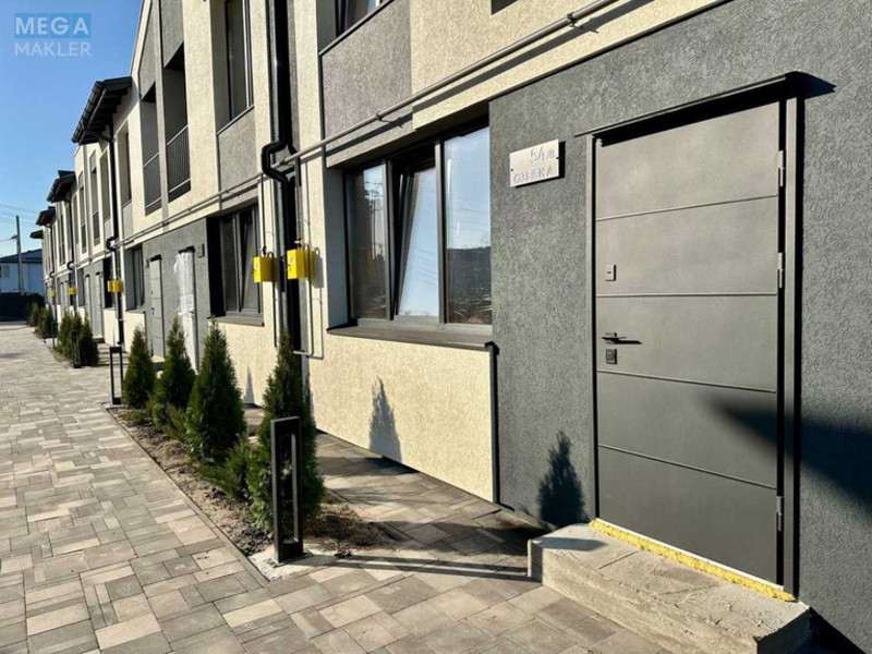 Продаж дома, 2 поверху, 71 кв.м, 3 кімнати, ділянка 1 сотка, <a class="location-link" href="/gatnoe/" title="Недвижимость Гатне">Гатне</a>, Святопетровського, 34 (изображение 3)