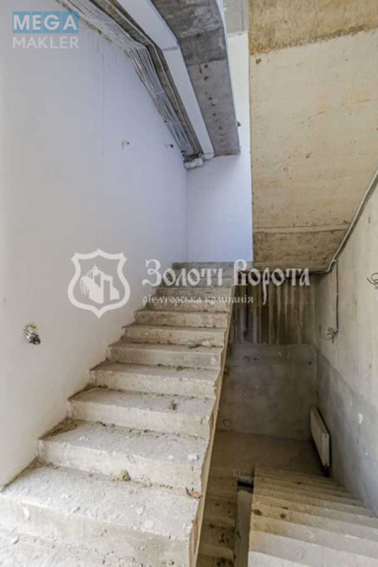 Продаж дома, 2&nbsp;поверху, 444&nbsp;кв.м, 4&nbsp;кімнати, ділянка 4&nbsp;сотки, <a class="location-link" href="/kiev/" title="Недвижимость Київ">Київ</a>, <a class="location-link" href="/kiev/pecherskij/" title="Недвижимость Печерський район">Печерський р-н</a>, Звіринецька вул., 83/29 (изображение 7)