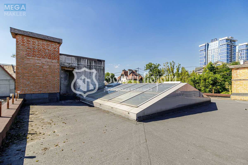Продаж дома, 2&nbsp;поверху, 444&nbsp;кв.м, 4&nbsp;кімнати, ділянка 4&nbsp;сотки, <a class="location-link" href="/kiev/" title="Недвижимость Київ">Київ</a>, <a class="location-link" href="/kiev/pecherskij/" title="Недвижимость Печерський район">Печерський р-н</a>, Звіринецька вул., 83/29 (изображение 8)