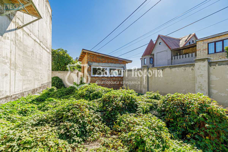 Продаж дома, 2&nbsp;поверху, 444&nbsp;кв.м, 4&nbsp;кімнати, ділянка 4&nbsp;сотки, <a class="location-link" href="/kiev/" title="Недвижимость Київ">Київ</a>, <a class="location-link" href="/kiev/pecherskij/" title="Недвижимость Печерський район">Печерський р-н</a>, Звіринецька вул., 83/29 (изображение 14)
