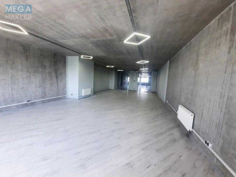 Оренда комерційної нерухомості, 1 500 кв.м, под офис, <a class="location-link" href="/kiev/" title="Недвижимость Київ">Київ</a>, <a class="location-link" href="/kiev/solomenskij/" title="Недвижимость Солом'янський район">Солом'янський р-н</a>, Ушинского ул., 40 (изображение 4)