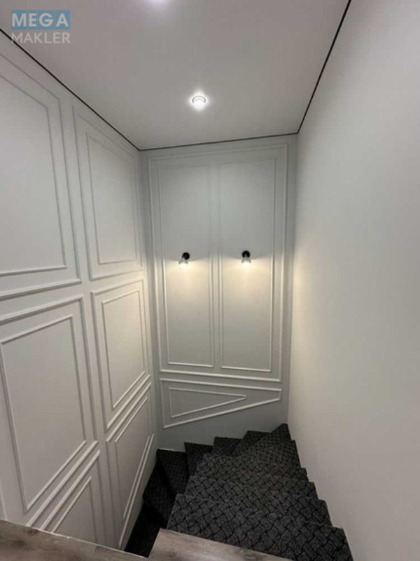 Продаж дома, 2 поверху, 110 кв.м, 3 кімнати, ділянка 2,50 сотки, <a class="location-link" href="/uzhgorod/" title="Недвижимость Ужгород">Ужгород</a>, вул.Загорська (изображение 19)