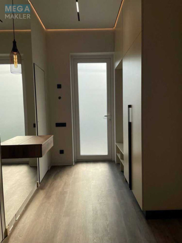 Продаж дома, 2 поверху, 140 кв.м, 5 кімнат, ділянка 2,50 сотки, <a class="location-link" href="/uzhgorod/" title="Недвижимость Ужгород">Ужгород</a>, вул.Загорська (изображение 2)