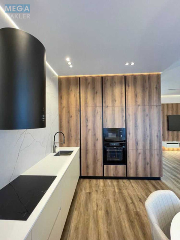 Продаж дома, 2 поверху, 140 кв.м, 5 кімнат, ділянка 2,50 сотки, <a class="location-link" href="/uzhgorod/" title="Недвижимость Ужгород">Ужгород</a>, вул.Загорська (изображение 5)