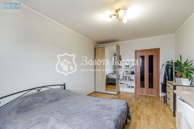 Продаж 3 кімнатної квартири (99/53/11,5), 22 пов. 22 пов. будинку, <a class="location-link" href="/kiev/" title="Недвижимость Київ">Київ</a>, <a class="location-link" href="/kiev/darnickij/" title="Недвижимость Дарницький район">Дарницький р-н</a>, Олени Пчілки вул., 4 (изображение 7)