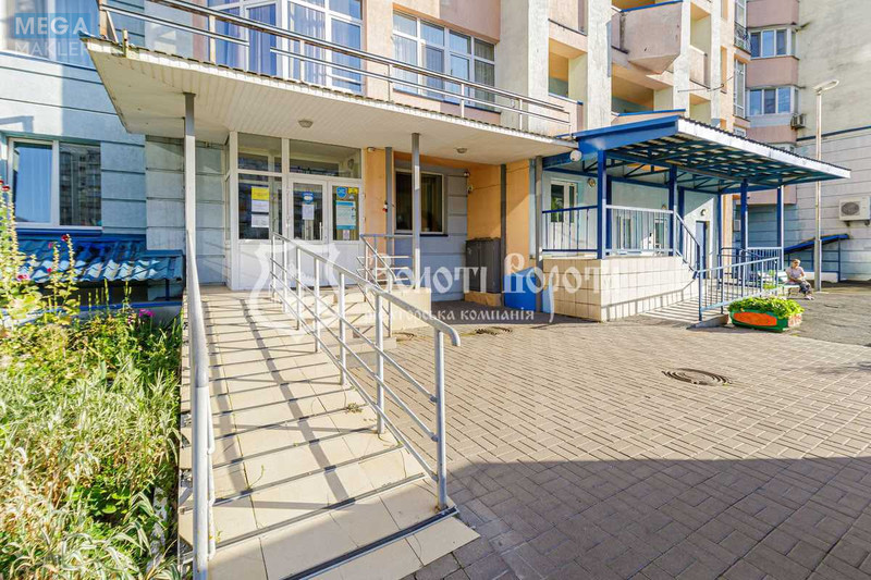 Продаж 2 кімнатної квартири (84,2/44/19,1), 11 пов. 14 пов. будинку, <a class="location-link" href="/kiev/" title="Недвижимость Київ">Київ</a>, <a class="location-link" href="/kiev/goloseevskij/" title="Недвижимость Голосіївський район">Голосіївський р-н</a>, Михайла Ломоносова вул., 52а (изображение 19)