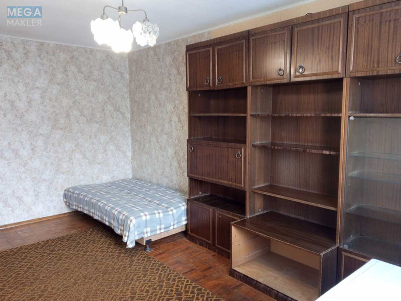 Оренда 2 кімнатної квартири, <a class="location-link" href="/kiev/" title="Недвижимость Київ">Київ</a>, <a class="location-link" href="/kiev/darnickij/" title="Недвижимость Дарницький район">Дарницький р-н</a>, Санаторна вул., 18 (изображение 3)