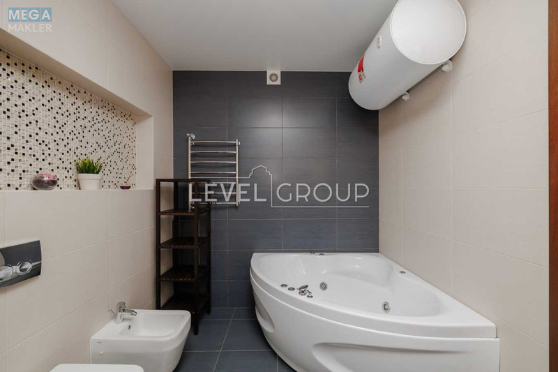 Продаж 3 кімнатної квартири (140/66/13), 23 пов. 24 пов. будинку, <a class="location-link" href="/kiev/" title="Недвижимость Київ">Київ</a>, <a class="location-link" href="/kiev/darnickij/" title="Недвижимость Дарницький район">Дарницький р-н</a>, Анни Ахматової вул., 22 (изображение 10)