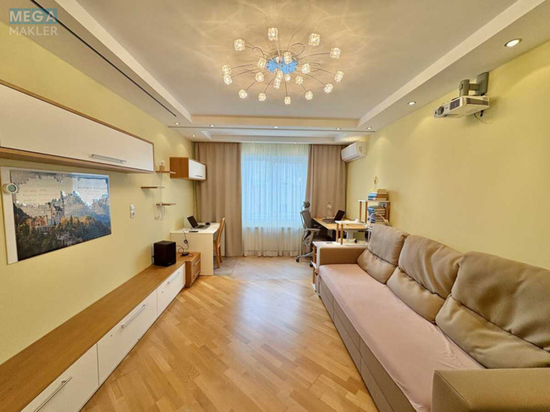 Оренда 3 кімнатної квартири, <a class="location-link" href="/kiev/" title="Недвижимость Київ">Київ</a>, <a class="location-link" href="/kiev/solomenskij/" title="Недвижимость Солом'янський район">Солом'янський р-н</a>, Червона вул., 7 (изображение 9)