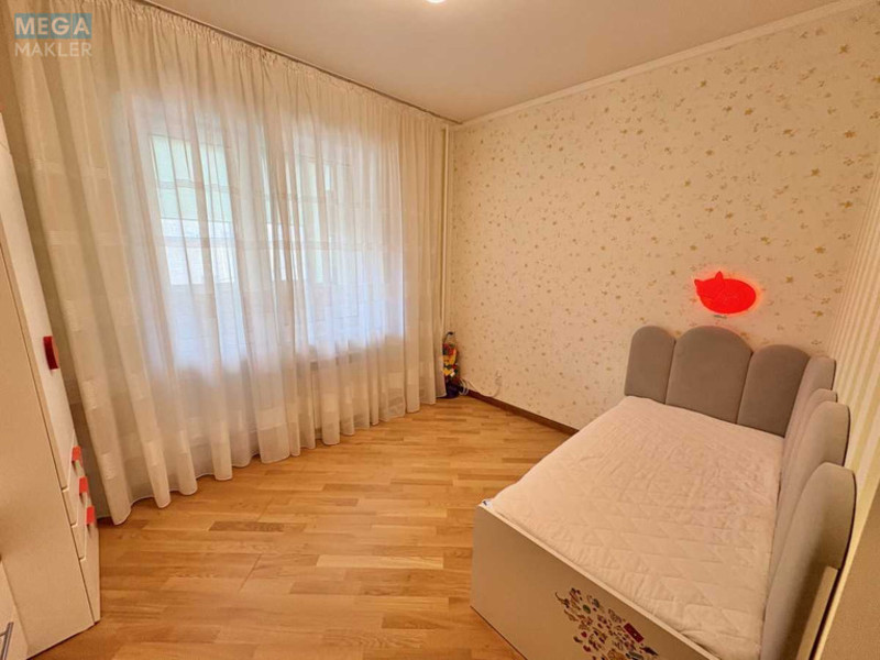 Оренда 3 кімнатної квартири, <a class="location-link" href="/kiev/" title="Недвижимость Київ">Київ</a>, <a class="location-link" href="/kiev/solomenskij/" title="Недвижимость Солом'янський район">Солом'янський р-н</a>, Червона вул., 7 (изображение 12)