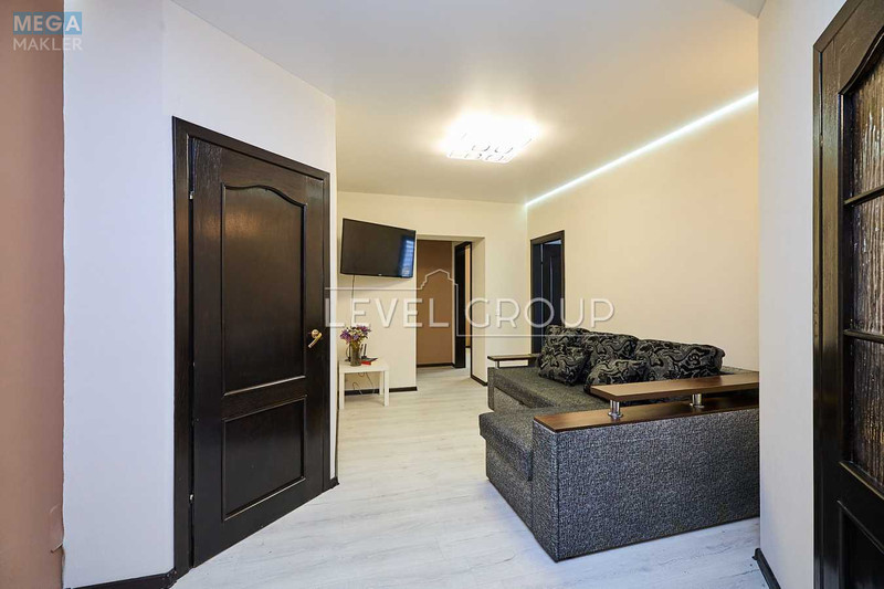Продаж 2 кімнатної квартири (72/31/11), 17 пов. 18 пов. будинку, <a class="location-link" href="/kiev/" title="Недвижимость Київ">Київ</a>, <a class="location-link" href="/kiev/darnickij/" title="Недвижимость Дарницький район">Дарницький р-н</a>, Ревуцького вул., 5 (изображение 16)