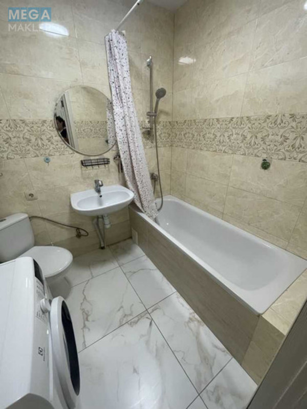 Продаж 2 кімнатної квартири (64,5/?/14,2), 1 пов. 9 пов. будинку, <a class="location-link" href="/lutsk/" title="Недвижимость Луцьк">Луцьк</a>, Арцеулова (изображение 6)