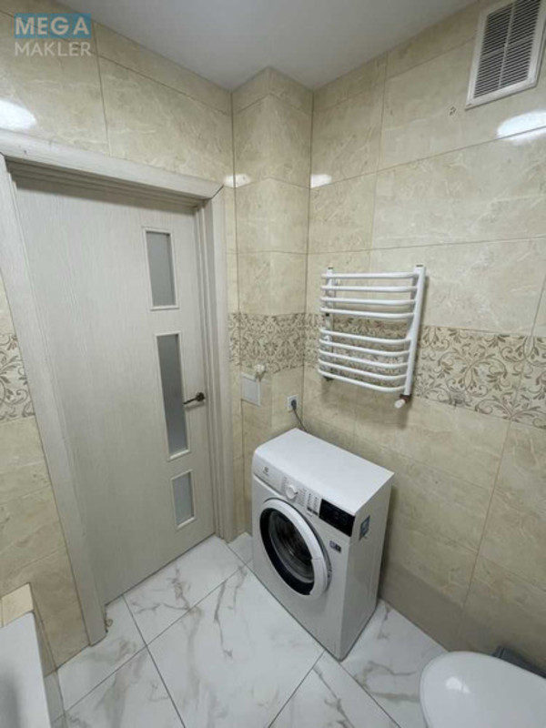 Продаж 2 кімнатної квартири (64,5/?/14,2), 1 пов. 9 пов. будинку, <a class="location-link" href="/lutsk/" title="Недвижимость Луцьк">Луцьк</a>, Арцеулова (изображение 7)