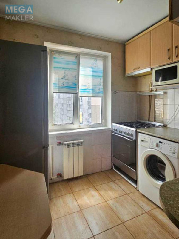 Продаж 2 кімнатної квартири (46/27/5), 9 пов. 9 пов. будинку, <a class="location-link" href="/kiev/" title="Недвижимость Київ">Київ</a>, <a class="location-link" href="/kiev/obolonskij/" title="Недвижимость Оболонський район">Оболонський р-н</a>, Озерна вул., 28 (изображение 5)