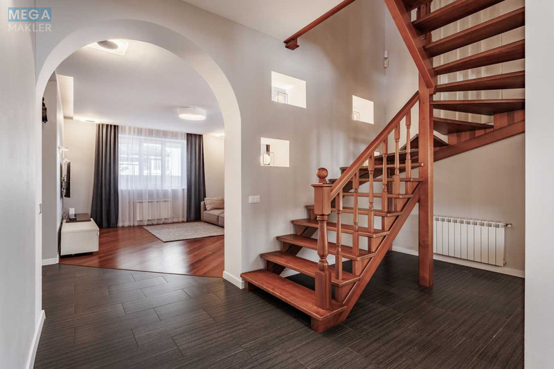 Продаж дома, 2 поверху, 233 кв.м, 6 кімнат, ділянка 12 соток, <a class="location-link" href="/hotov/" title="Недвижимость Хотів">Хотів</a>, Спортивна (изображение 5)