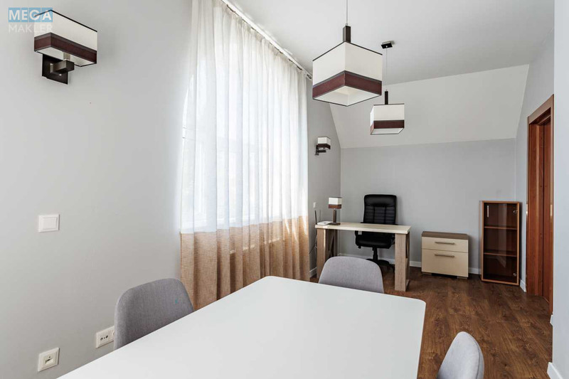 Продаж дома, 2 поверху, 233 кв.м, 6 кімнат, ділянка 12 соток, <a class="location-link" href="/hotov/" title="Недвижимость Хотів">Хотів</a>, Спортивна (изображение 15)